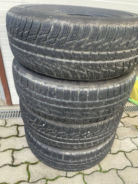 4 évszakos 235/65 R17
