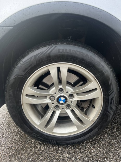 4 �vszakos aut�gumi