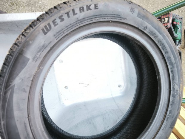 4 �vszakos gumi, 1db,vadonat�j 