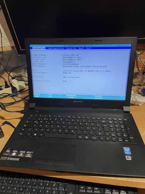 4 gen i3 Lenovo B50-70 Laptop 