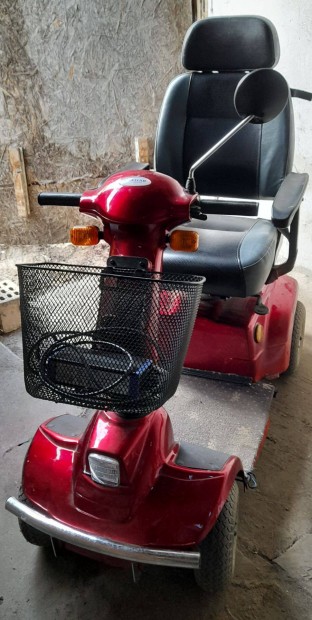 4 kerek elektromos moped