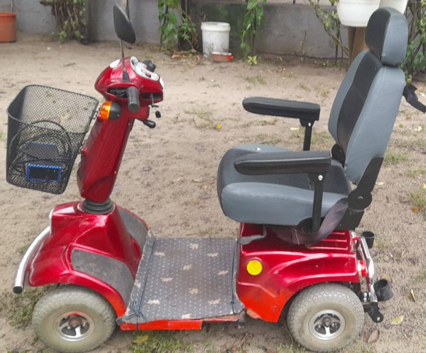 4 kerek elektromos moped