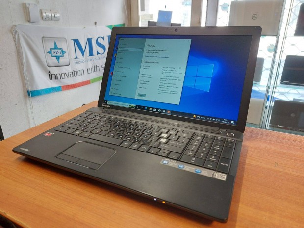 4 magos Toshiba notebook llpotban!