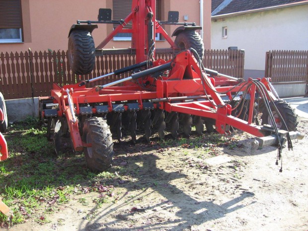 4 m�teres r�vidt�rcsa