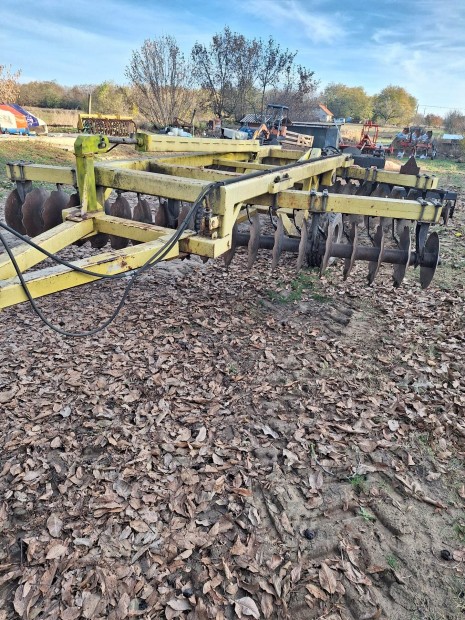 4 méteres tárcsa elmunkáloval