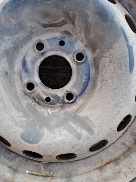 4db 14-es lemez felni j� ny�rigumival