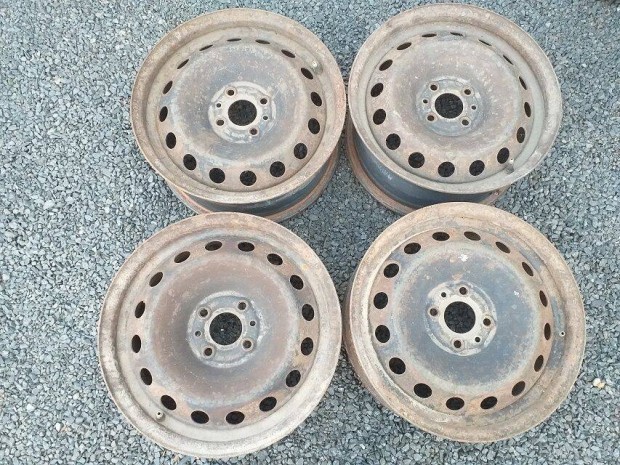 4db 15 coll Fiat 500 Stilo Bravo Alfa Romeo Lancia gyri acfelni