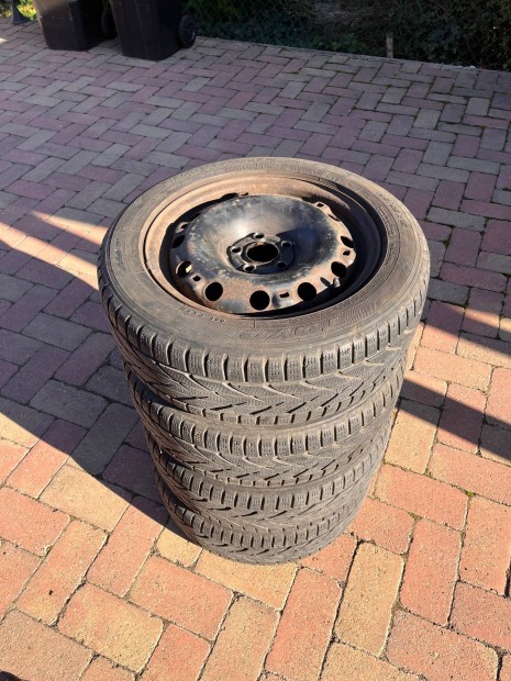 4db 15 lemezfelni elad