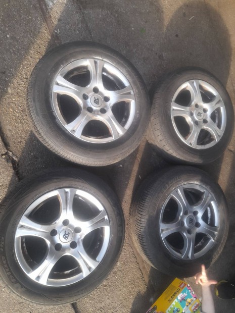 4db 15-ös 5x112 osztókörű Volkswagen alufelni