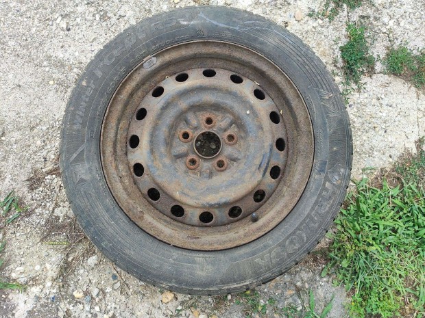 4db 15s 195/60R15 Toyota lemezfelni Hankook gumival