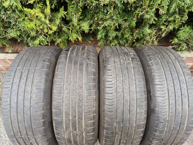 4db 16 / 16" Continental 205/60 R16 nyári gumik