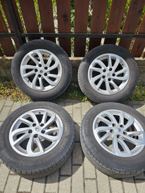 4db 16"-os Renault alufelni nyári gumival