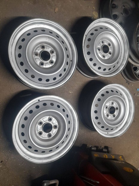 4db 16-os Honda felni 5x114,3 gumistól eladó