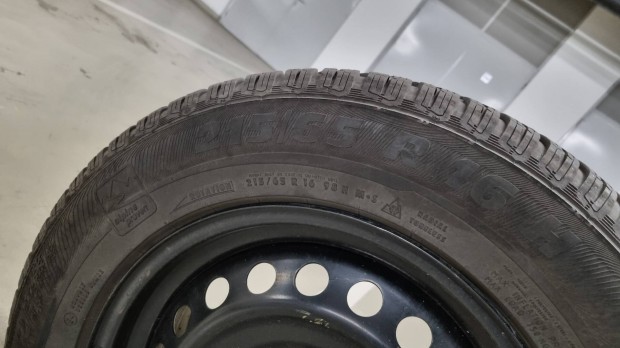 4db 16 x 6.5J acélfelni téligumival szett eladó
