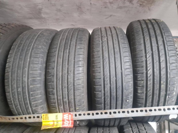 4db 175 65 15 Nokian nyári gumi szerelve is