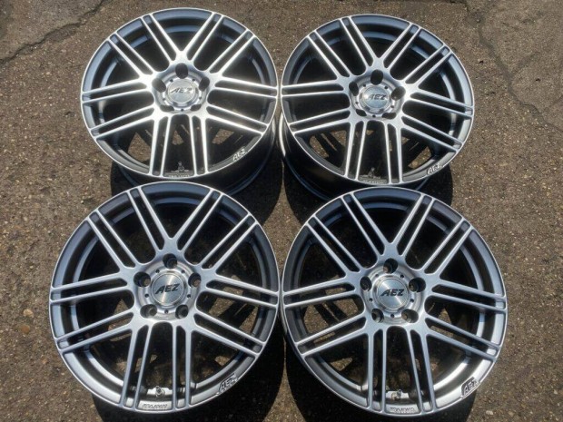 4db 17 Aez alufelni Japn Koreai autkra. (3920)