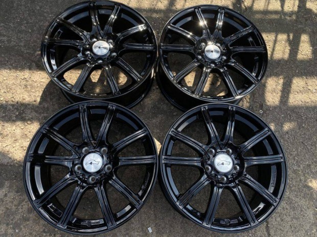 4db 17 Com4Wheels j alufelni Japn Koreai autkra. (*3415*)