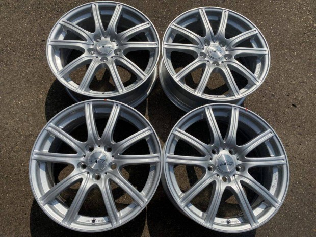 4db 17 Com4Wheels j alufelni Japn Koreai autkra. (*3416*)