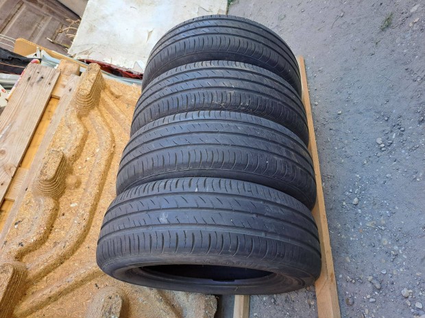 4db 185/65 R15 Kumho Eco Nyári gumi eladó!! ára! 5000Ft/db 6,5mm