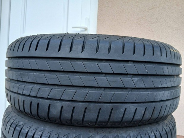 4db 195/55 R16 Bridgestone ny�ri gumi 195/55R16 16
