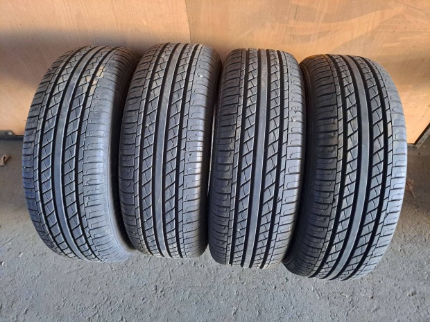 4db 195/65 R15 GT Radial VP1 Nyári gumi eladó!!! ára 7500Ft/db 7mm