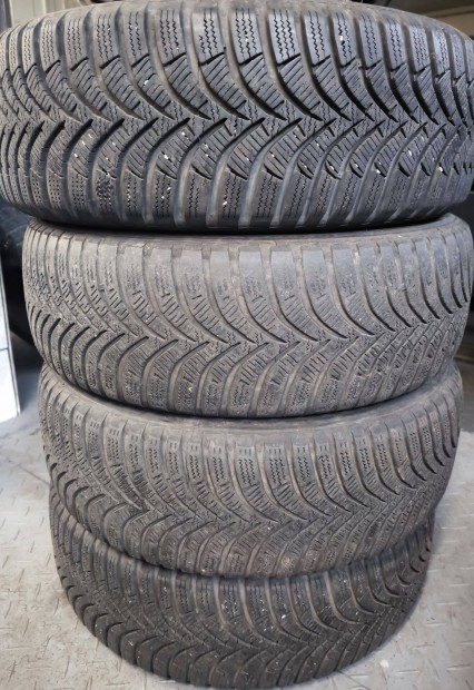 4db 195 / 65 R15 Hankook tli gumi