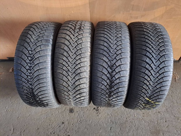 4db 205/55 R16 Falken Téli gumi eladó (DOT2019) ára! 7500Ft/db