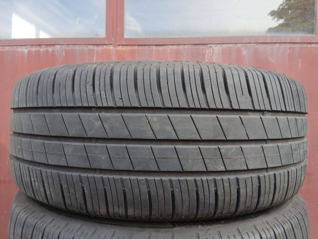 4db 205/55 R16 Goodyear nyri gumi 205/55R16 16