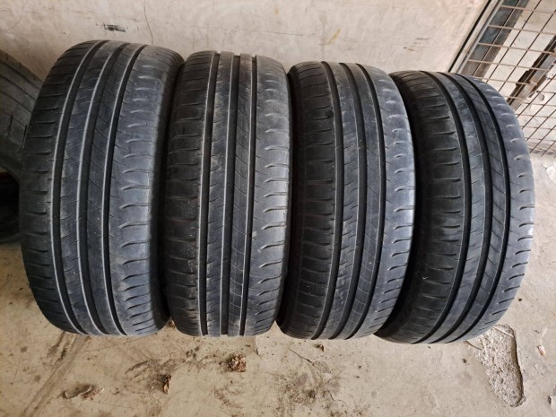 4db 205/55 R16 Michelin Energy Saver Nyári gumi eladó! ára 5000Ft/db