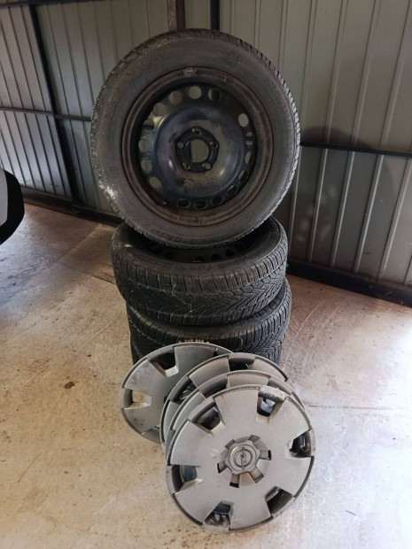 4db 205/55 R16 Opel gumik felnivel, diszt�rcs�val ingyen elvihet�k