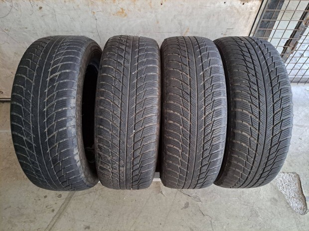 4db 205/60 R17 Bridgestone Blizzak LM001 tli gumi elad! 5000Ft/db