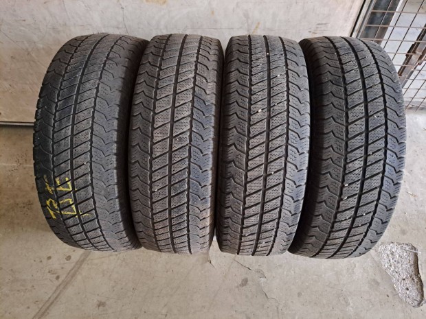 4db 205/70 R15C Barum Sovanis 2 nyári teherautó gumi eladó!!! (DOT2019