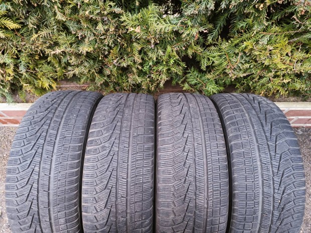 4db 20 / 20" Hankook 255/45 R20 105V téli gumik
