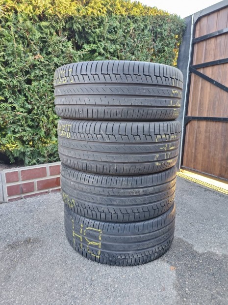 4db 20 / 20" Nyri gumi 255/45 R20 Continental