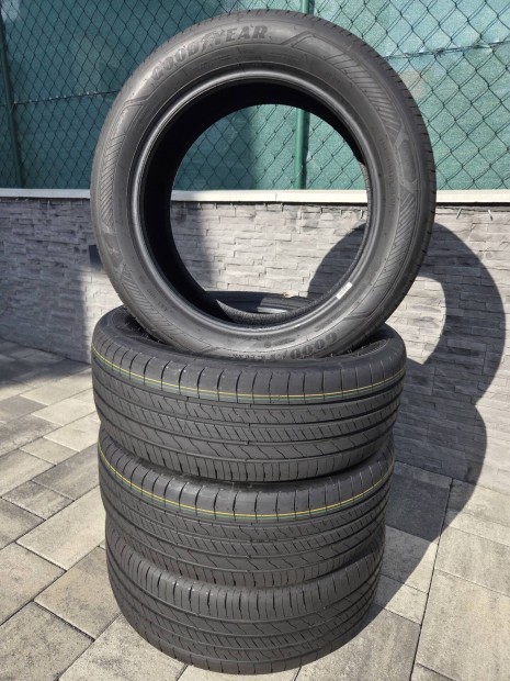 4db 215/55 r18 újszerű Goodyear nyári gumi 2025-évben gyártottak!
