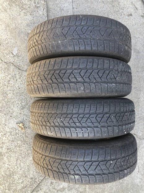 4db 215/65R17 tli Pirelli