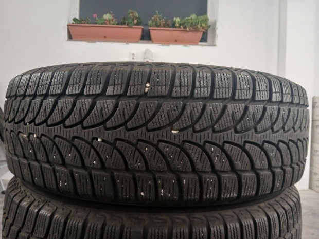 4db 215/70 R16 Bridgestone tli gumi 215/70R16 16