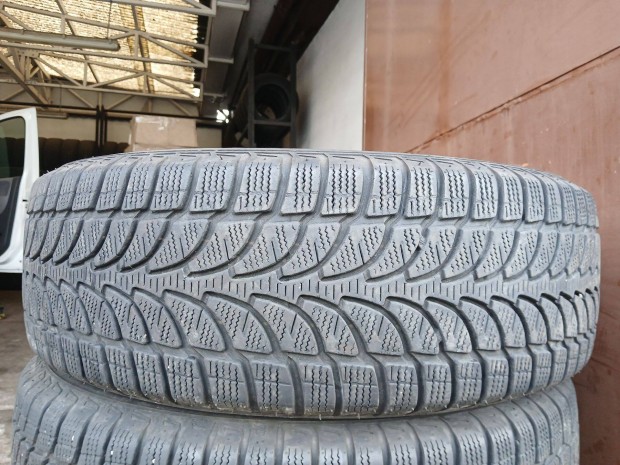 4db 215/70 R16 Bridgestone tli gumi 215/70R16 16