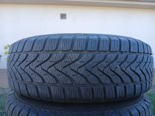 4db 215/70 R16 Lassa téli gumi 215/70R16 16