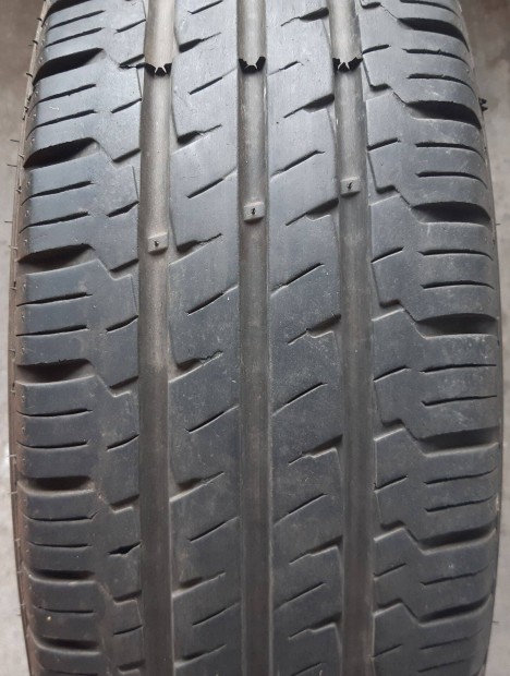 4db 215/75R16 C Hankook RA18 nyárigumi