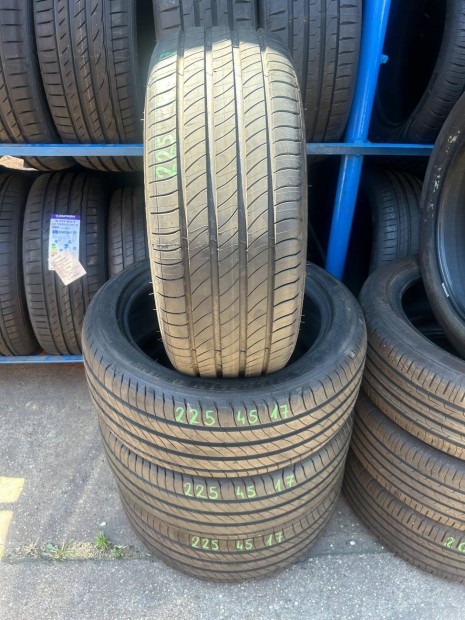 4db 225/45×17 Michelin nyári új gumiabroncs. (3672425)