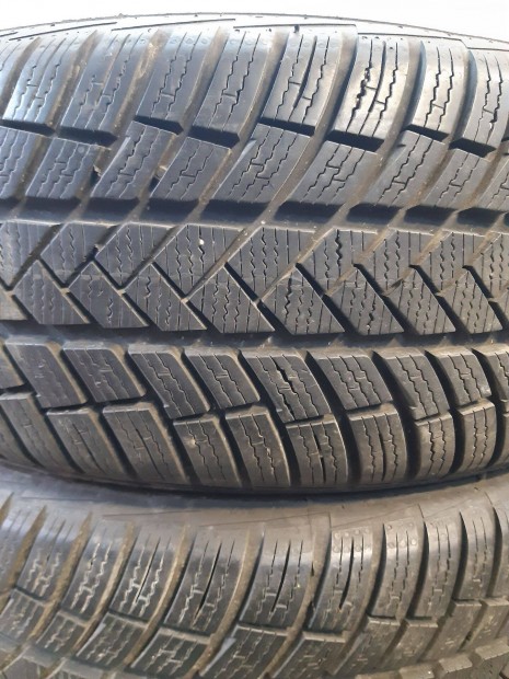 4db 225/55R17 101V Vredestein Wintracpro+ XL tligumi