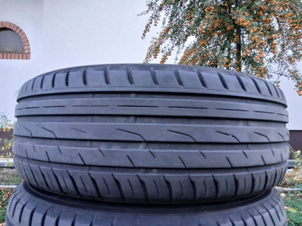 4db 225/60 R17 Toyo nyri gumi 225/60R17 17