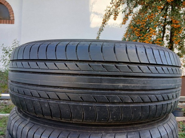 4db 225/65 R17 Yokohama nyri gumi 5.5-6mm-es 225/65R17 17