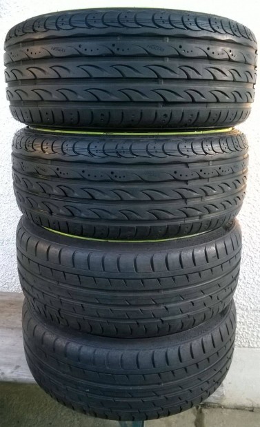 4db 235/30ZR20-as újszerű Continental-Syron nyári gumi eladó