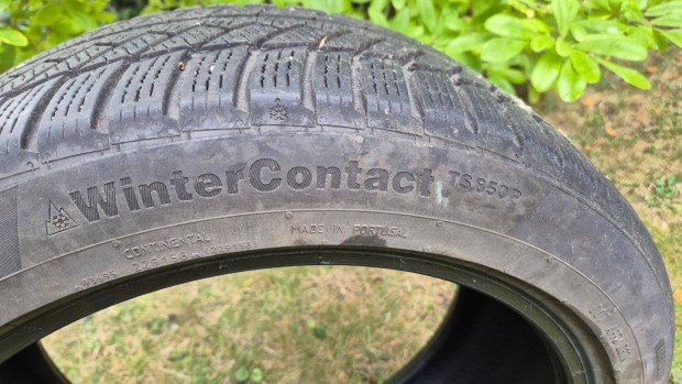 4db 235/4518" hasznlt Continental TS 850 tli gumi