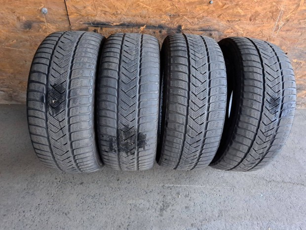 4db 235/45 R18 Pirelli Winter Sottozero 3 (Peremvds) tli gumi elad