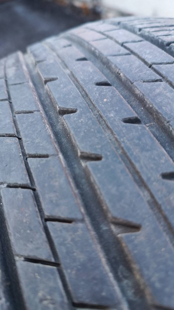 4db 235/60 R18 103H használt Bridgestone Dualer HIL 33 nyári gumi se