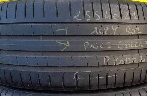 4db 255/40 r21 Pirelli nyári 2017/18 5.5mm 15 000 Ft/db