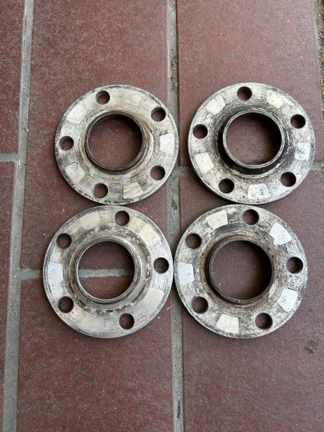4db 5x112 nyomtávszélesítő 1cm